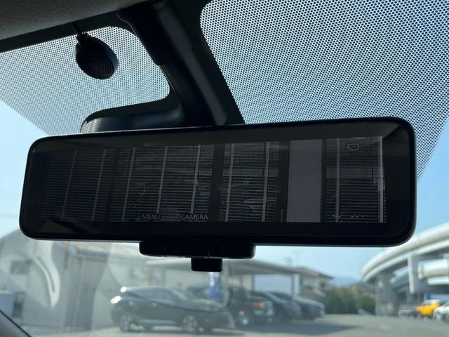 �y�C���e���W�F���g���[���~���[�z��Ȃ̑傫�ȉו��⓯��҂Ō�����m�F���Â炢���ł����S!�J�������B�e�����ԗ�����̉f�������[���~���[���ɕ\���B�N���A�Ȏ��E�ŏ󋵂̊m�F���\�ł�!