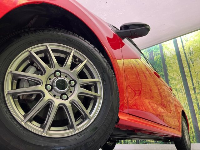 �y14�C���`�A���~�z�C�[���z�O�ςɃ}�b�`�����A���~�z�C�[���𑕒����Ă���܂��B�e��A���~�z�C�[����A�X�^�b�h���X�^�C�����戵�����Ă���܂��B���񂲑��k����������