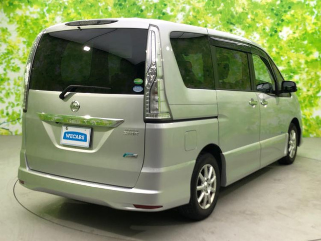 セレナ2.0 ハイウェイスター Vセレクション+Safety S-HYBRID