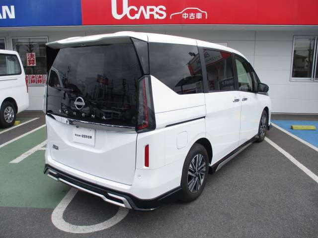 セレナ2.0 ハイウェイスターV