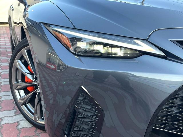 【三眼LEDヘッドライト】スタイリッシュな見た目の三眼LEDヘッドライトを装備♪スタイルだけでなく、夜間の走行も視界良好で安心してお乗りいただけます。