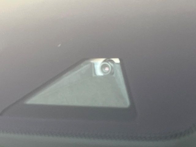 �y�v���N���b�V���Z�[�t�e�B�z�O���̎ԗ��������m���A�Փ˂������Ȏ��͌x��Œ��ӂ𑣂��A�u���[�L�𓥂ޗ͂��T�|�[�g�B�u���[�L�𓥂߂Ȃ������ꍇ�͏Փ˔�Q�y���u���[�L���쓮�A�Փˉ�����T�|�[�g���܂��B