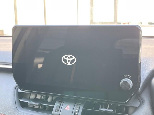 �y10.5�C���` �f�B�X�v���C�I�[�f�B�I�z���ʂ̃f�B�X�v���C��AppleCarPlay��AndroidAuto�����p�\�B�傫�ȉ�ʂŃX�}�z�i�r�A�v���������p���������܂���