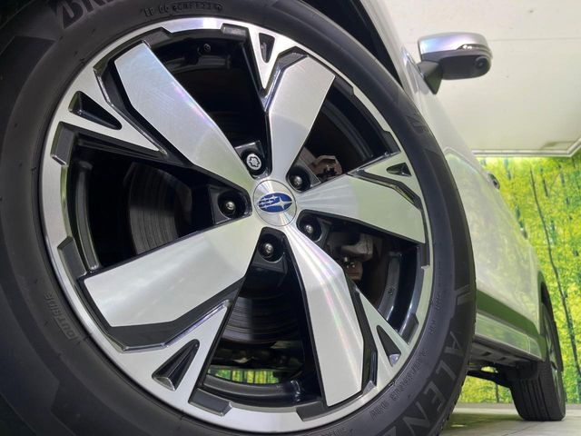 �y����18�C���`�A���~�z�C�[���z�O�ςɃ}�b�`���������A���~�z�C�[���𑕒����Ă���܂��B�e��ЊO�A���~�z�C�[����A�X�^�b�h���X�^�C�����戵�����Ă���܂��B���񂲑��k����������