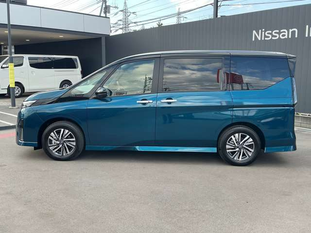 セレナ1.4 e-POWER ハイウェイスターV