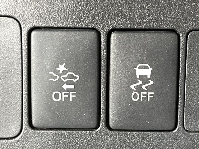 �y������h�~���u�z�ԗ��̉���������m����ƁA�����I�Ɏԗ��̐i�s������ۂ悤�Ɏԗ��𐧌䂵�܂��B�J�̓��ȂǊ���₷���H�ʏ󋵂ł����S�ȉ^�]���\�ł��B