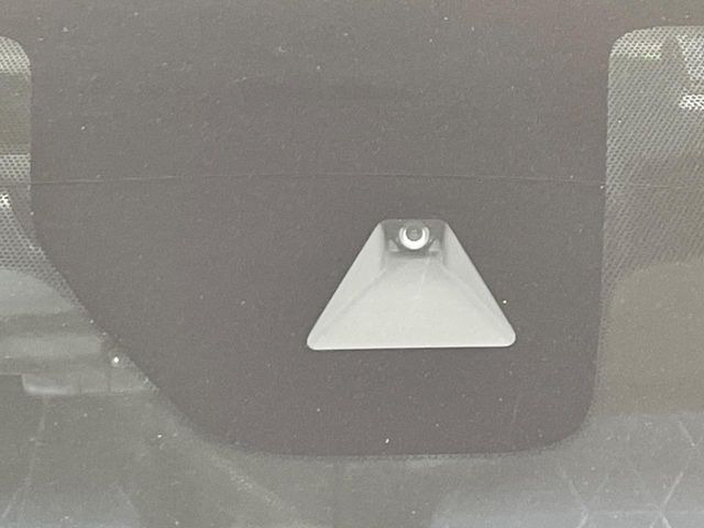 �y�O�He-Assist�z���s���ɑO���̎ԗ�����F�����A�Փ˂������Ȏ��͌x��ƃu���[�L�ŏՓˉ���Ɣ�Q�y�����A�V�X�g�B�����S�Ƀh���C�u�����y���݂��������܂��B