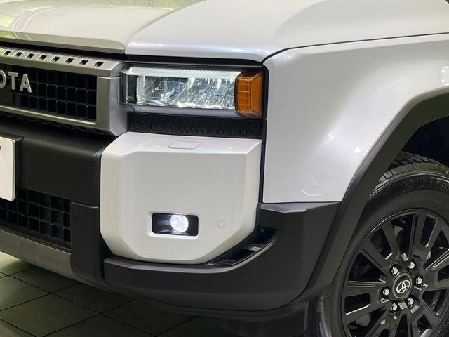 �yLED�w�b�h���C�g�z���V����ԑ��s�����ǍD�Ȏ��E���m�ۂ����S���ĉ^�]�ł��鍂�P�xLED�w�b�h���C�g�𑕔�!�_�����x�������A����d�͂��}�����Ă��܂��B