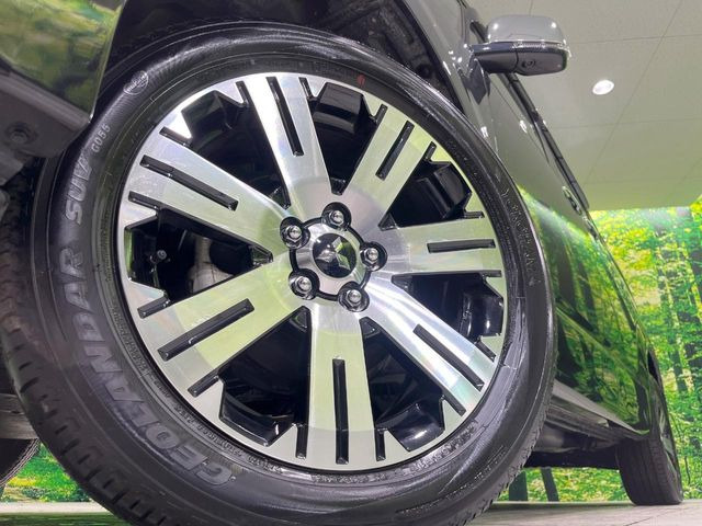 �y����18�C���`�A���~�z�C�[���z�O�ςɃ}�b�`���������A���~�z�C�[���𑕒����Ă���܂��B�e��ЊO�A���~�z�C�[����A�X�^�b�h���X�^�C�����戵�����Ă���܂��B���񂲑��k����������