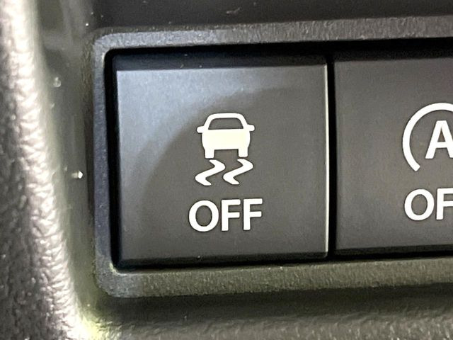 �y������h�~���u�z�ԗ��̉���������m����ƁA�����I�Ɏԗ��̐i�s������ۂ悤�Ɏԗ��𐧌䂵�܂��B�J�̓��ȂǊ���₷���H�ʏ󋵂ł����S�ȉ^�]���\�ł��B