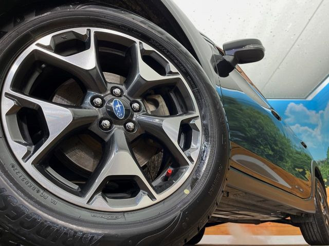 �y�����A���~�z�C�[���z�O�ςɃ}�b�`���������A���~�z�C�[���𑕒����Ă���܂��B�e��ЊO�A���~�z�C�[����A�X�^�b�h���X�^�C�����戵�����Ă���܂��B���񂲑��k����������