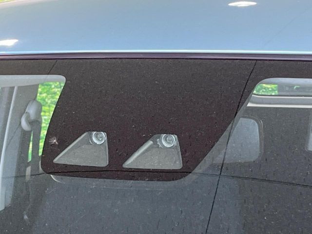 �y�X�}�[�g�A�V�X�g�z���s���ɑO���̎ԗ�����F�����A�Փ˂������Ȏ��͌x��ƃu���[�L�ŏՓˉ���Ɣ�Q�y�����A�V�X�g�B�����S�Ƀh���C�u�����y���݂��������܂��B