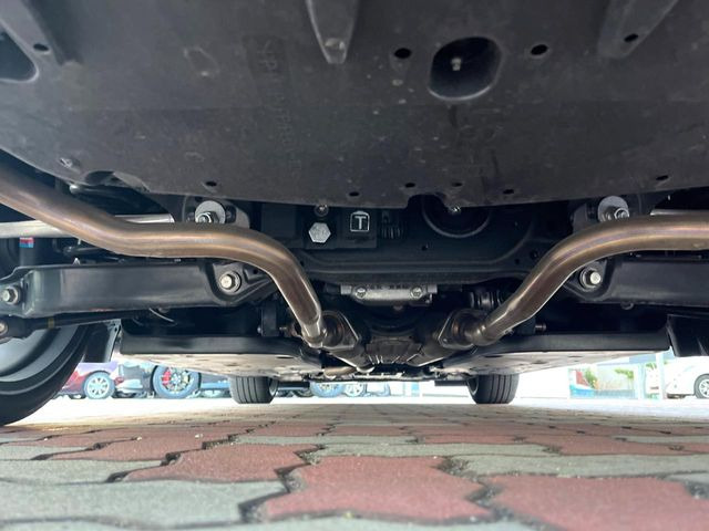 下回りがきれいなうちに、防錆加工の施工がオススメ。降雪地域はもちろん、沿岸部にお住いの方や、趣味でマリン・ウィンタースポーツをされる方にご好評いただいております。