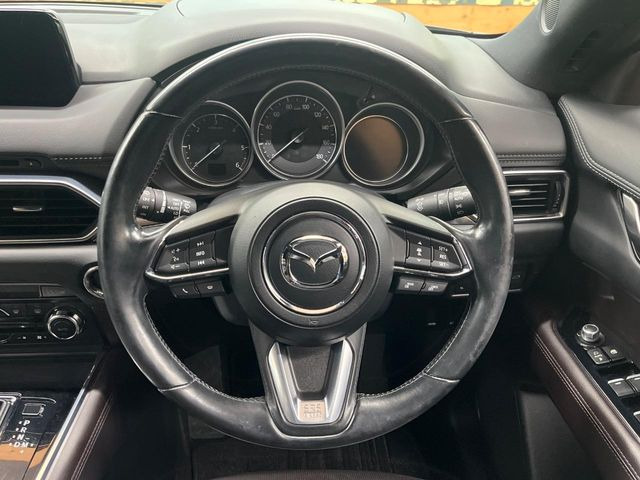 �y�����v�����X�e�A�����O�z�㎿�Ȋv���g�p���邱�ƂŁA��ɂ����������݂ƂĂ��^�]���₷���n���h���ł���