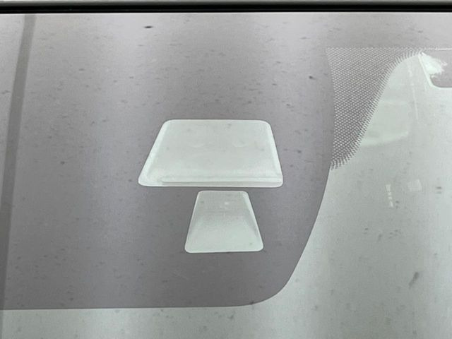 �y�X�}�[�g�V�e�B�u���[�L�T�|�[�g�z�ᑬ���s���ɑO���̎ԗ�����F�����A�Փ˂������Ȏ��͌x��ƃu���[�L�ŏՓˉ���Ɣ�Q�y�����A�V�X�g�B�����S�Ƀh���C�u�����y���݂��������܂��B