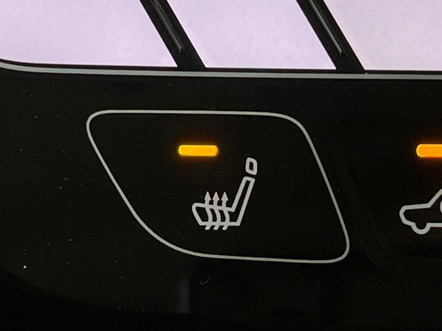 �y�V�[�g�q�[�^�[�z�������ɏd�󂷂�V�[�g�q�[�^�[!�G�A�R����葁�����܂��Ă����̂Ŋ�����̐l�����S�ł��ˁ�G�A�R���̉����͊������邩����A�Ƃ������ɂ����������߂ł��B