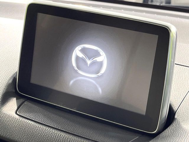 �y���[�J�[�����i�r�z�C���e���A�ɗn�����ރX�^�C���b�V���ȁu��p�݌v�v���[�J�[�i�r�𑕔��􎋔F���⑀�쐫�ȂǊ�{���\�ɂ��D��A���㎿�ȃJ�[���C�t�����y���݂��������܂��B