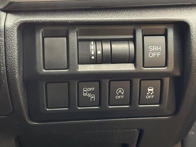 �y�����r�[�N���f�B�e�B�N�V�����z���s���A�h�A�~���[�̎��p�ɂȂ�₷���ӏ��Ɍ㑱�Ԃ��ڋ߂���ƃT�C�h�~���[�t�߂Ɍx����\���A�h���C�o�[�ɒ��ӊ��N�ƁA����̍ۂ̓n���h��������A�V�X�g�����܂��B