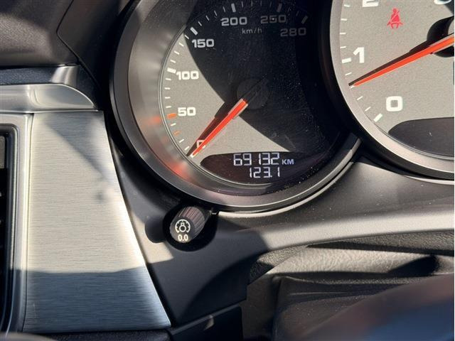 ��D�]�̃{�f�B�R�[�e�B���O�u�n�C���[�X�R�[�g�v�����[�Ԃ܂łɎ{�H�\�B�J���݂�����Ȃǒ��ÎԂ�����ƒ��߂Ă��܂���?�s�J�s�J�̏�Ԃł����o�����������܂��B