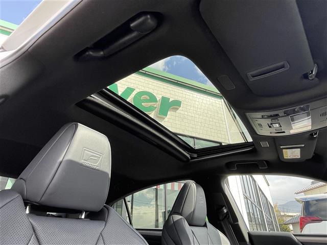 ES300h Fスポーツ