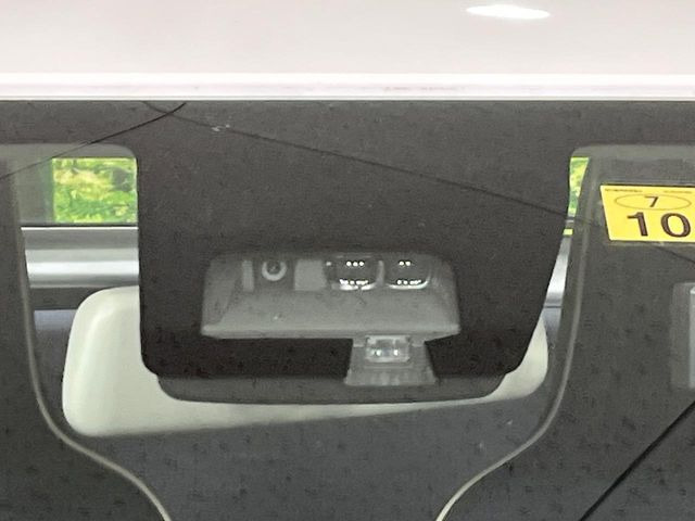 �y�X�Y�L �Z�[�t�e�B�T�|�[�g�z���s���ɑO���̎ԗ�����F�����A�Փ˂������Ȏ��͌x��ƃu���[�L�ŏՓˉ���Ɣ�Q�y�����A�V�X�g�B�����S�Ƀh���C�u�����y���݂��������܂��B