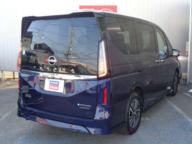 セレナ1.4 e-4ORCE ハイウェイスターV 4WD