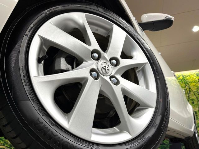 �y����16�C���`�A���~�z�C�[���z�O�ςɃ}�b�`���������A���~�z�C�[���𑕒����Ă���܂��B�e��ЊO�A���~�z�C�[����A�X�^�b�h���X�^�C�����戵�����Ă���܂��B���񂲑��k����������