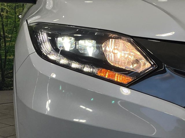 �yLED�w�b�h���C�g�z���V����ԑ��s�����ǍD�Ȏ��E���m�ۂ����S���ĉ^�]�ł��鍂�P�xLED�w�b�h���C�g�𑕔�!�_�����x�������A����d�͂��}�����Ă��܂��B