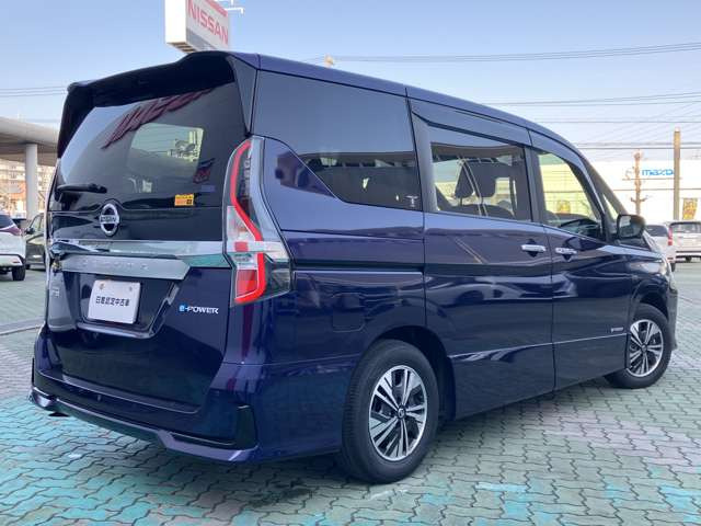 セレナ1.2 e-POWER ハイウェイスターV