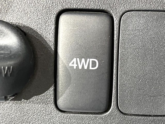 4WD�̂��Ԃł��̂ŁA�ᓹ�ł����S�ł���~��n�n��ɂ��Z�܂��̕��ȊO�ɂ��A�E�B���^�[�X�|�[�c����̕���~��n��֋A�Ȃ����@�������ɂ���������!