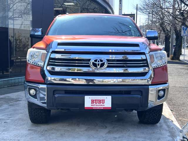 タンドラクルーマックス SR5 5.7 V8 4WD