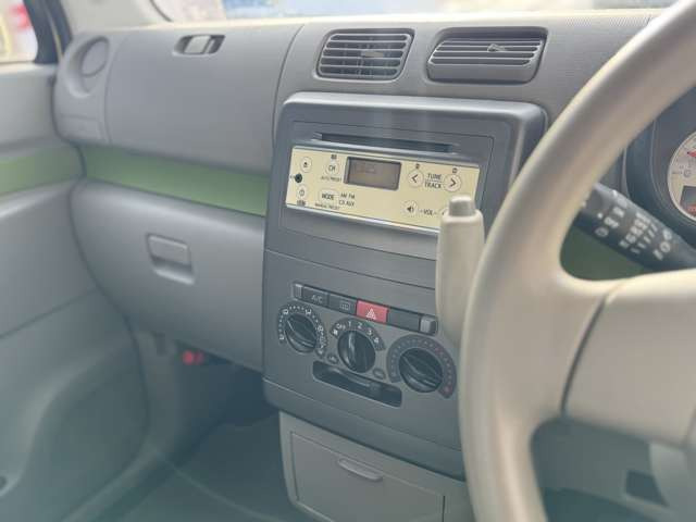 ���[�Ԃ܂łɎԗ������Ȃǐ�C�X�^�b�t����Ƃ������܂��� �����̓X�`�[�������͂��߁A�ł��邾���C���悭����肢��������悤�����������܂�!�O���͋@�B�Ŗ����������āA���b�N�X�R�[�e�B���O�������Ă��܂��B