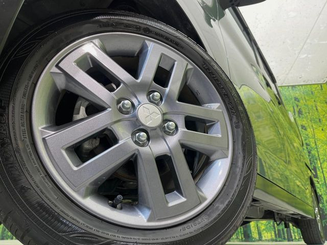 �y����15�C���`�A���~�z�C�[���z�O�ςɃ}�b�`���������A���~�z�C�[���𑕒����Ă���܂��B�e��ЊO�A���~�z�C�[����A�X�^�b�h���X�^�C�����戵�����Ă���܂��B���񂲑��k����������