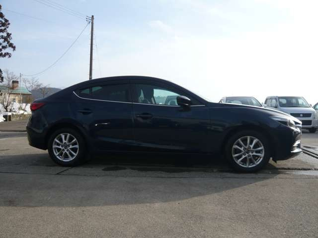 アクセラ1.5 15S 4WD