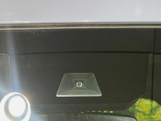 �y�z���_�Z���V���O�z���s���ɑO���̎ԗ�����F�����A�Փ˂������Ȏ��͌x��ƃu���[�L�ŏՓˉ���Ɣ�Q�y�����A�V�X�g�B�����S�Ƀh���C�u�����y���݂��������܂��B