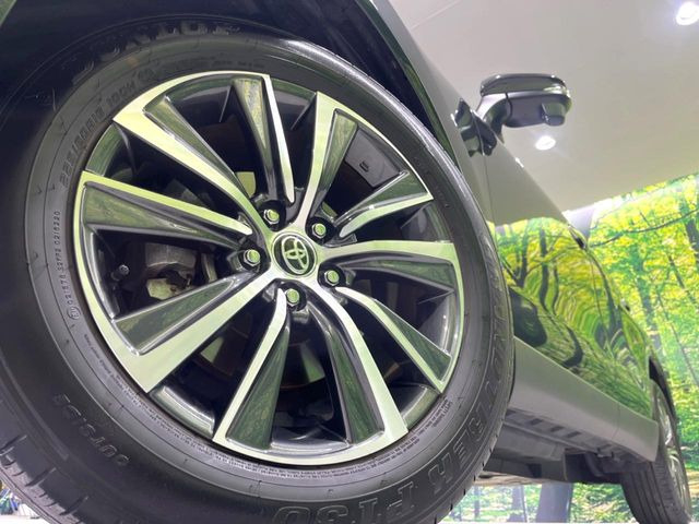 �y����18�C���`�A���~�z�C�[���z�O�ςɃ}�b�`���������A���~�z�C�[���𑕒����Ă���܂��B�e��ЊO�A���~�z�C�[����A�X�^�b�h���X�^�C�����戵�����Ă���܂��B���񂲑��k����������