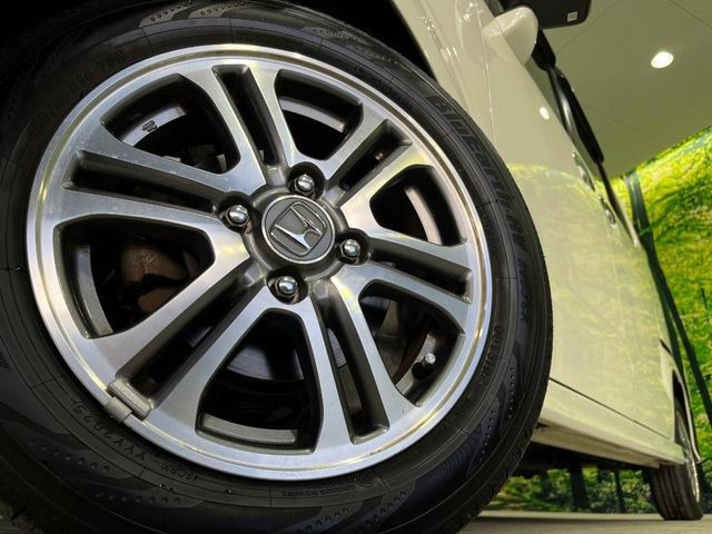 �y����14�C���`�A���~�z�C�[���z�O�ςɃ}�b�`���������A���~�z�C�[���𑕒����Ă���܂��B�e��ЊO�A���~�z�C�[����A�X�^�b�h���X�^�C�����戵�����Ă���܂��B���񂲑��k����������