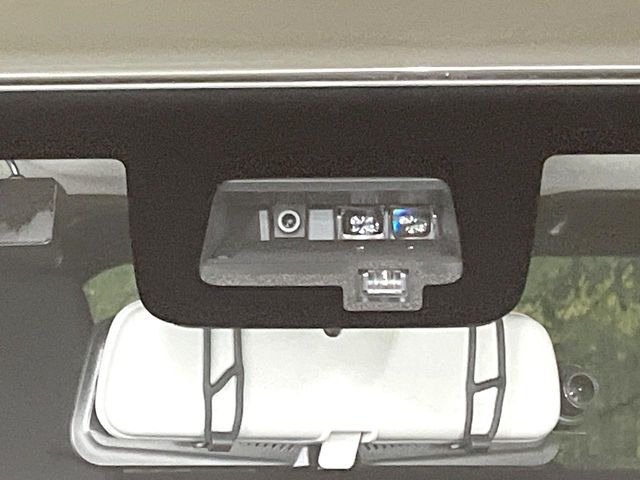 �y�X�Y�L �Z�[�t�e�B�T�|�[�g�z���s���ɑO���̎ԗ�����F�����A�Փ˂������Ȏ��͌x��ƃu���[�L�ŏՓˉ���Ɣ�Q�y�����A�V�X�g�B�����S�Ƀh���C�u�����y���݂��������܂��B