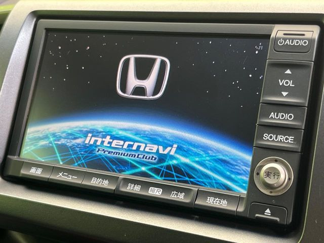 �y�����i�r�z�l�C�̏����i�r�𑕔����Ă���܂��B�i�r�̎g���₷���͂������A�I�[�f�B�I�@�\���[��!�L�����v�◷�s�͂������A�ʋ΂┃�����ȂǕ��i�̃h���C�u���y�����Ȃ�͂���