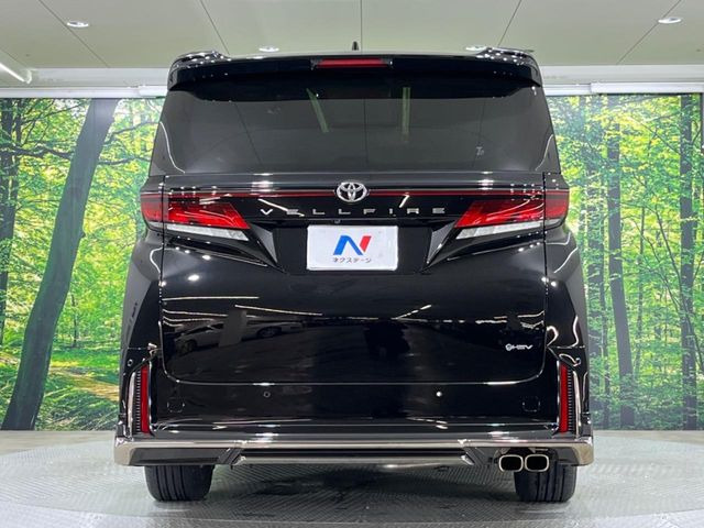 安心の最長10年・走行無制限保証(有償)をご用意。保証内容も充実はもちろん、無料点検&オイル交換や、年中無休の全国・24時間ロードサービスも付帯されておりますのでご安心下さい。