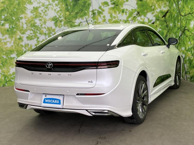 クラウンクロスオーバー2.5 G アドバンスト レザー パッケージ E-Four 4WD