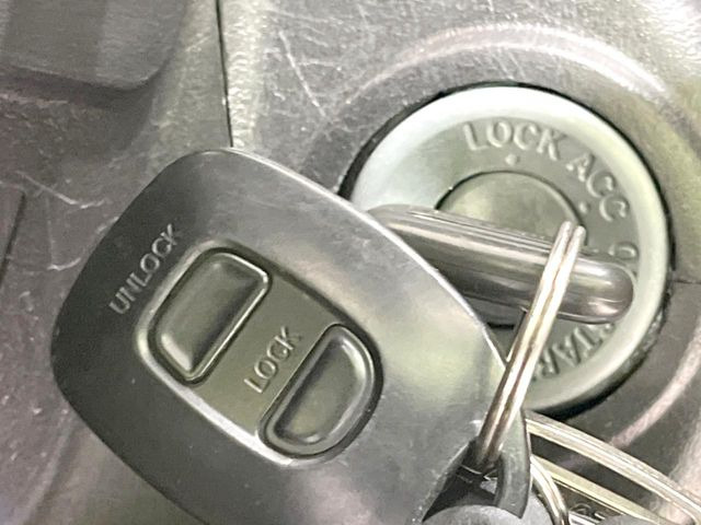 �y�L�[���X�z�������ꂽ�ꏊ����ł��{�^����Ńh�A�̊J���E�{�����ł���̂łƂ��Ă��֗�!�h�A�̌�������ɏ������邱�Ƃ�����܂����