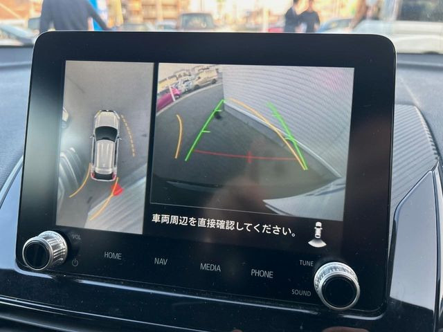 �y�}���`�A���E���h���j�^�[�z��p�̃J�����ɂ��A�ォ�猩���낵���悤�Ȏ��_��360�x�N���}�̎��͂��m�F���邱�Ƃ��ł��܂������p�������m�F���₷���A�����ꏊ�ł̐؂�Ԃ��⒓�Ԃ��X���[�Y�ɍs���܂��B