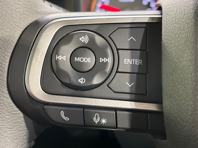 �y�X�e�A�����O�X�C�b�`�z�^�]���A�O������ڐ������炷���ƂȂ��A�I�[�f�B�I���̑��삪�\�ȕ֗��@�\!���S&���K�ȃh���C�u�����o���Ă���܂���