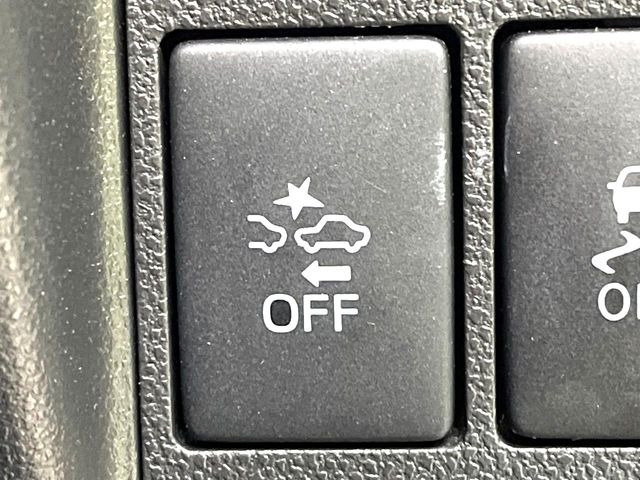 �y�X�}�[�g�A�V�X�g�z���s���ɑO���̎ԗ�����F�����A�Փ˂������Ȏ��͌x��ƃu���[�L�ŏՓˉ���Ɣ�Q�y�����A�V�X�g�B�����S�Ƀh���C�u�����y���݂��������܂��B