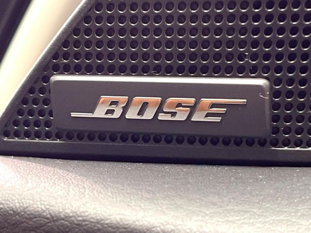 �yBOSE�T�E���h�V�X�e���z���[�J�[�I�v�V�����̍��i�ʃT�E���h�V�X�e���𓋍ځB��p�̃`���[�j���O���{���ꂽ�召�l�X�ȃX�s�[�J�[����ǎ��ȃT�E���h���t�ł��A�Տꊴ���ӂ�鉹����Ԃ����o���܂��B