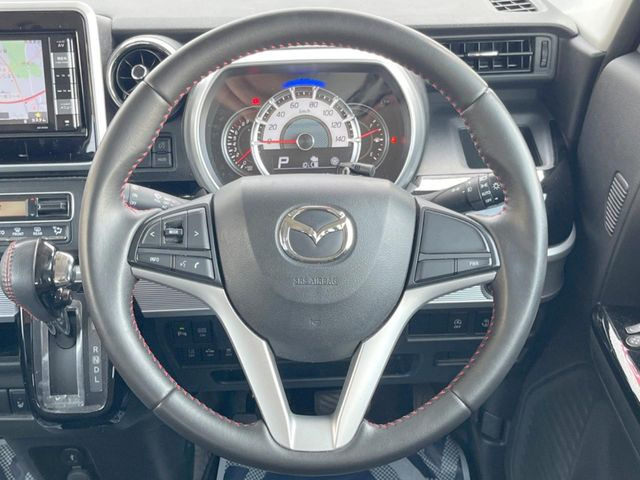 �y�����v�����X�e�A�����O�z�㎿�Ȋv���g�p���邱�ƂŁA��ɂ����������݂ƂĂ��^�]���₷���n���h���ł���