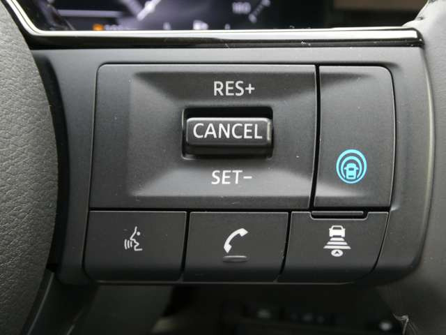 セレナ1.4 e-POWER ハイウェイスターV