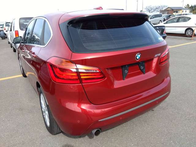 2シリーズアクティブツアラー218i