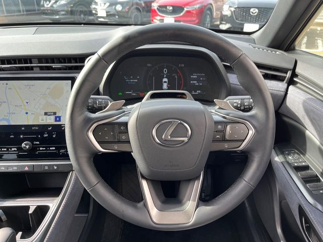 �y�����v�����X�e�A�����O�z�㎿�Ȋv���g�p���邱�ƂŁA��ɂ����������݂ƂĂ��^�]���₷���n���h���ł���